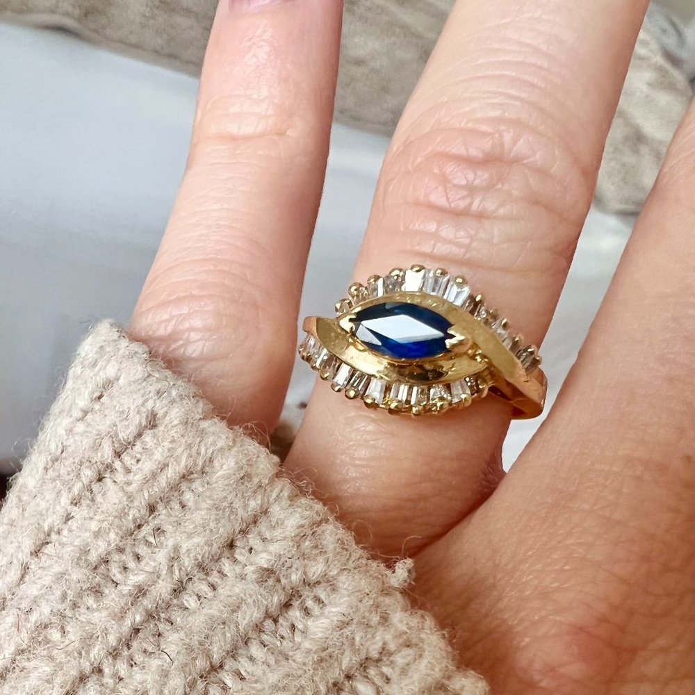 Vintage 14K Gold Sapphire and Diamond Ring